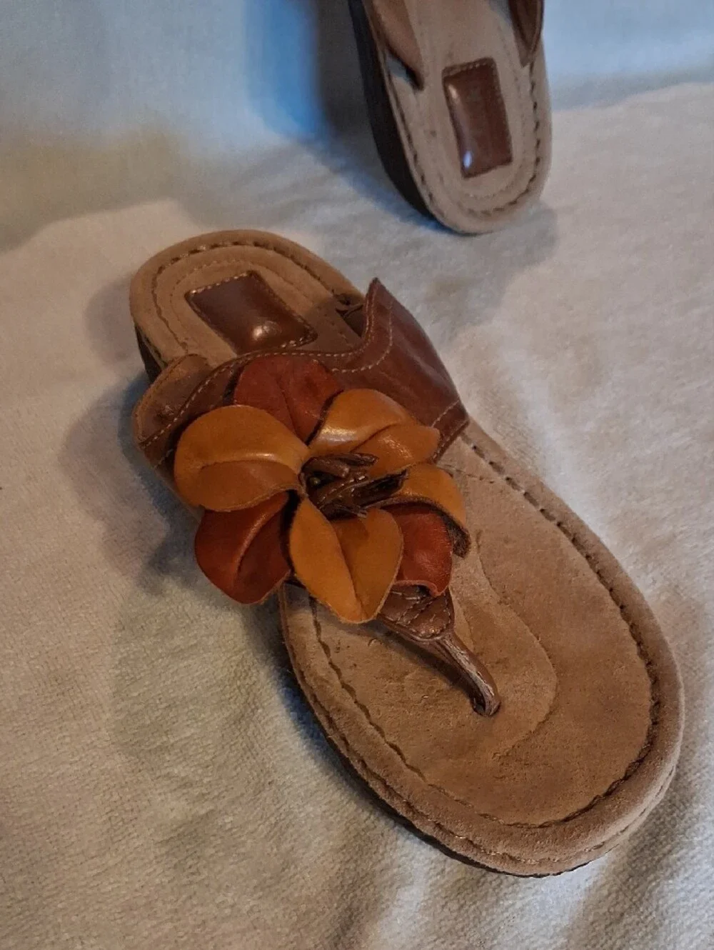 Clarks Brown Leather Flower Slide Sandals Size 8